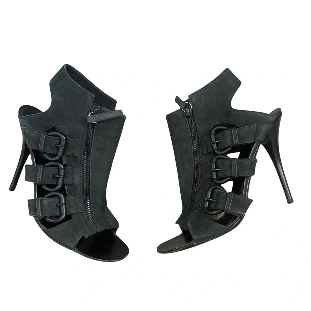 Giuseppe Zanotti Nubuck Cage Open Sandal Size‎ 6.5.